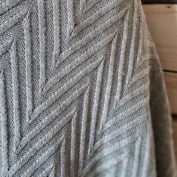 CALVIN KLEIN Poncho Cardigan w Metallic Thread - Picture 4 of 6